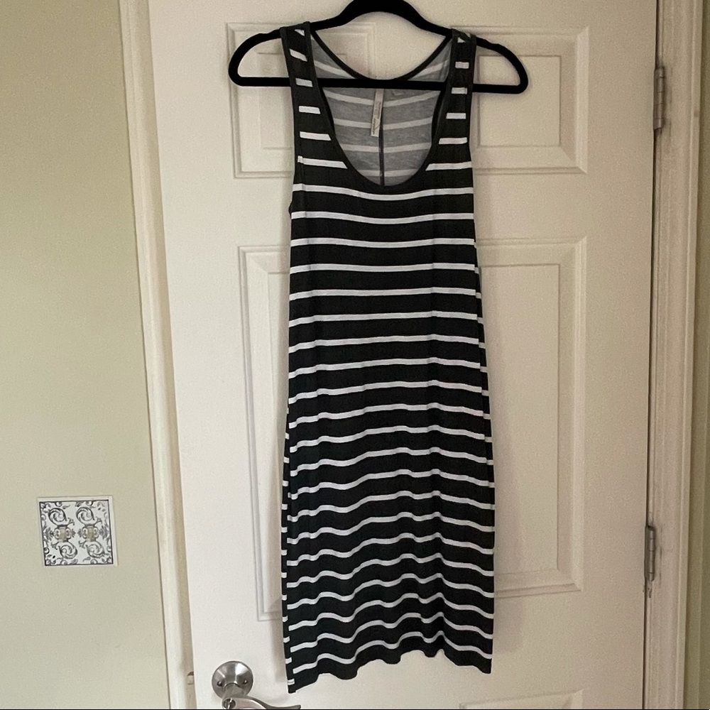 New York & Company Navy/White strip dress